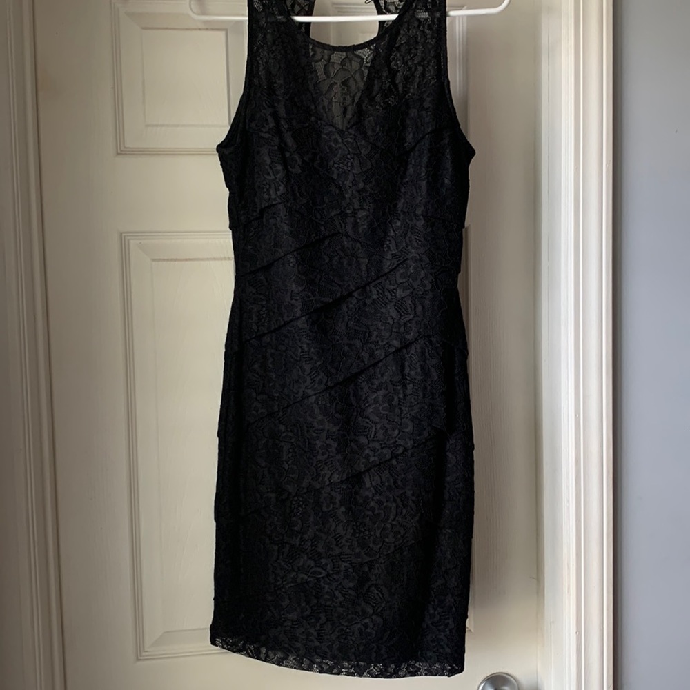 White House Black Market size 4 bodycon dress